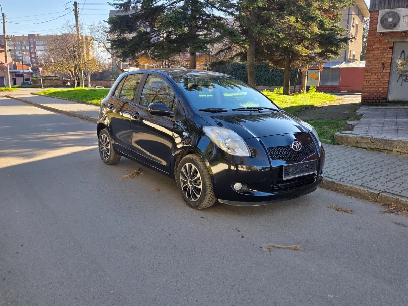 Toyota Yaris 1300-VVT-I 87 K.S. NOV VNOS-PERFEKTNA, снимка 3 - Автомобили и джипове - 52773642