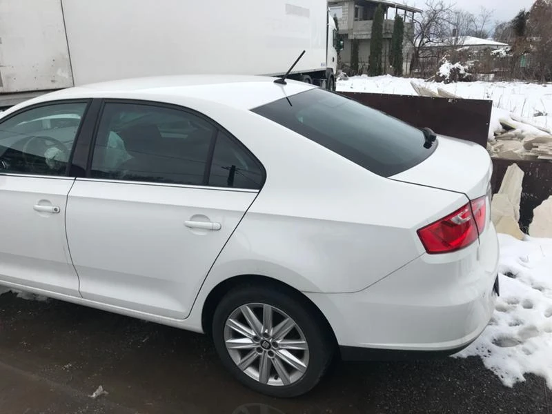 Seat Toledo 1.0 turbo, снимка 2 - Автомобили и джипове - 32457569