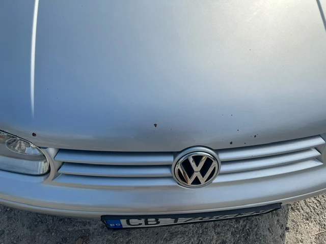 VW Golf 1.8Т, снимка 15 - Автомобили и джипове - 46995806