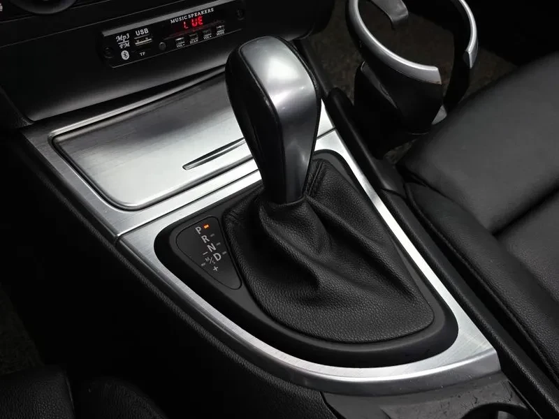 BMW 120 Coupe High, снимка 9 - Автомобили и джипове - 54960452