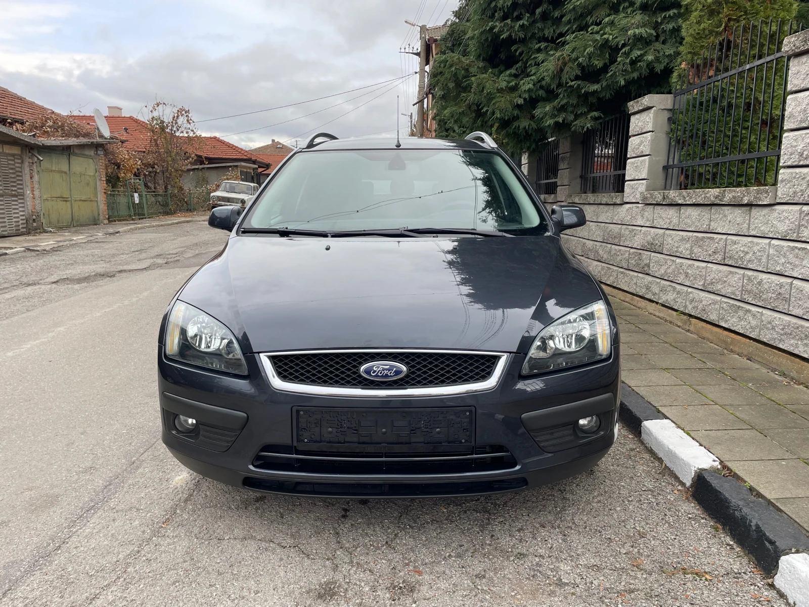 Ford Focus 1.6i 16V 101к.с. - изображение 8