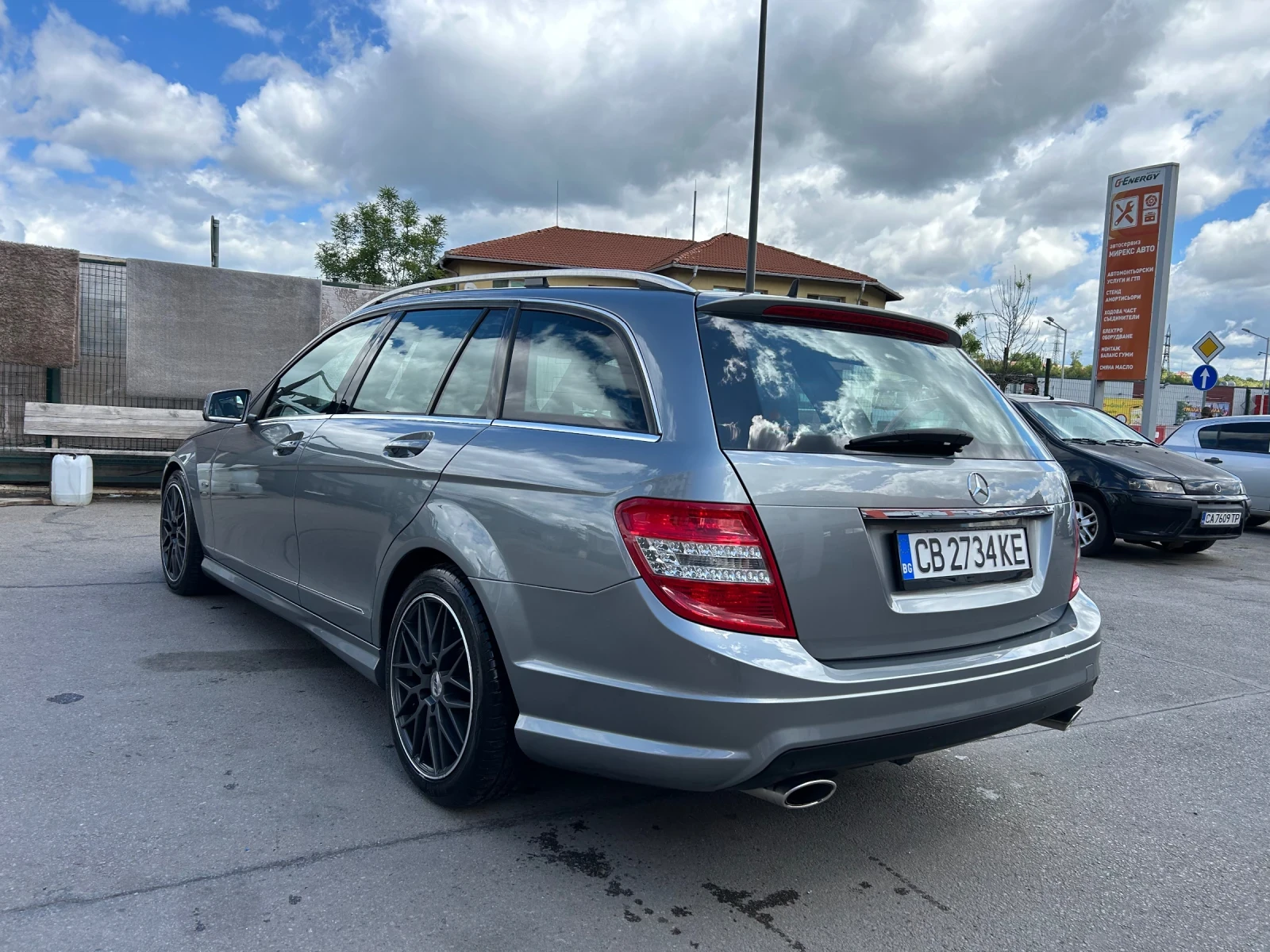 Mercedes-Benz C 350  - изображение 5