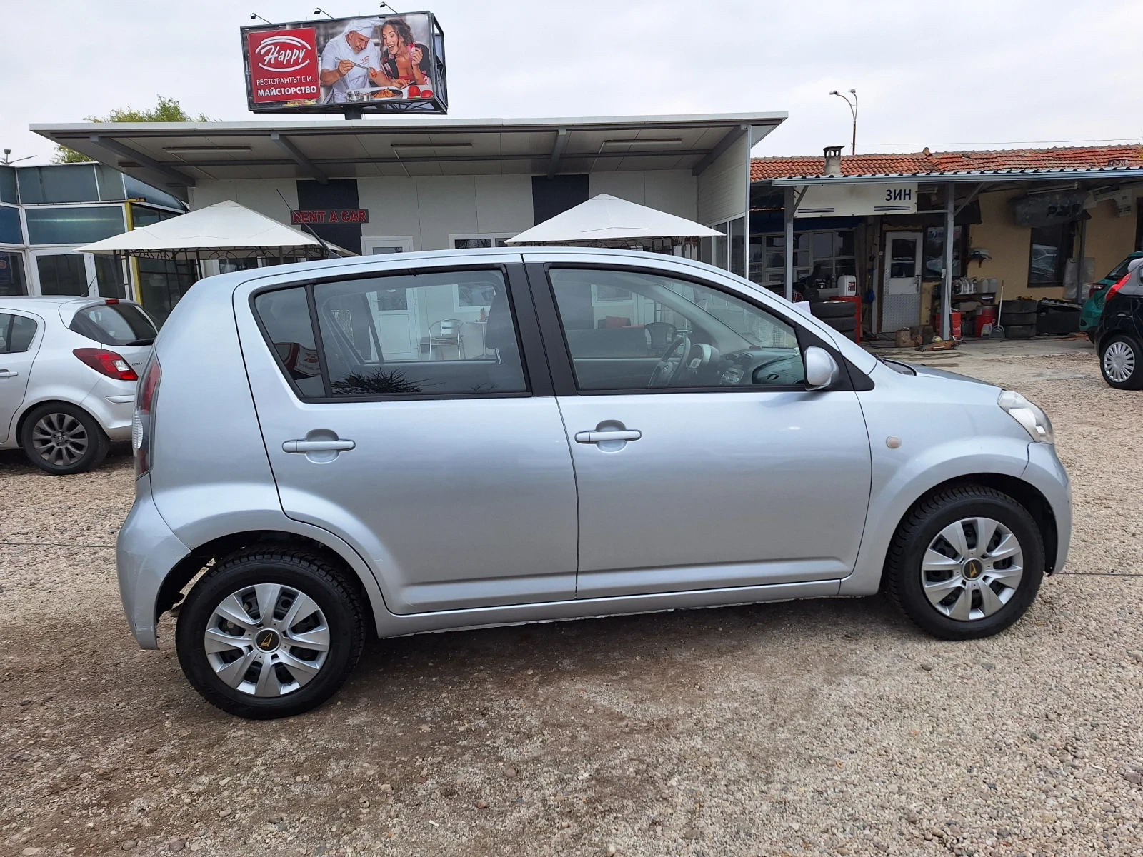 Daihatsu Sirion 1.3 automat - изображение 8