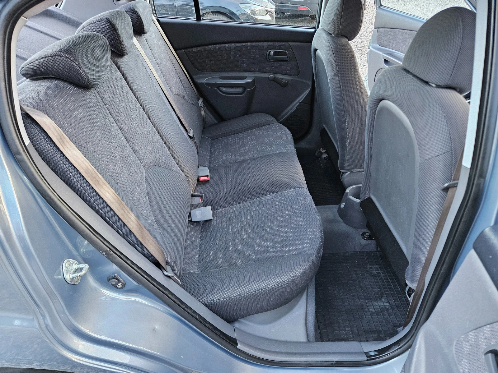 Kia Rio 1.4  75 | Mobile.bg   11