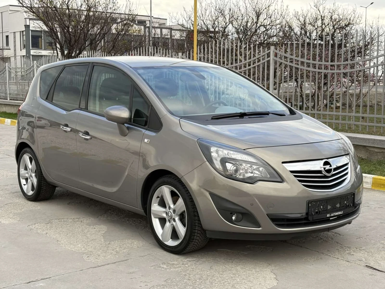 Opel Meriva 89.000км - изображение 2