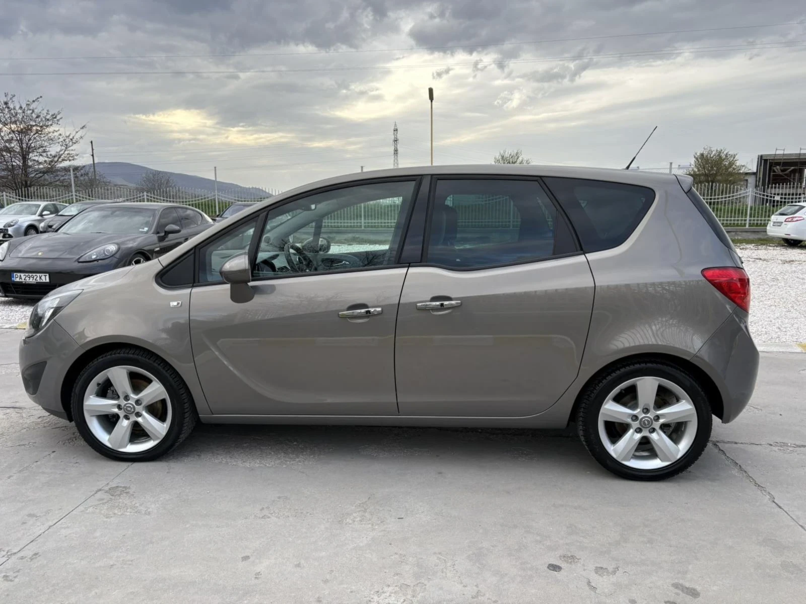 Opel Meriva 89.000км - изображение 8