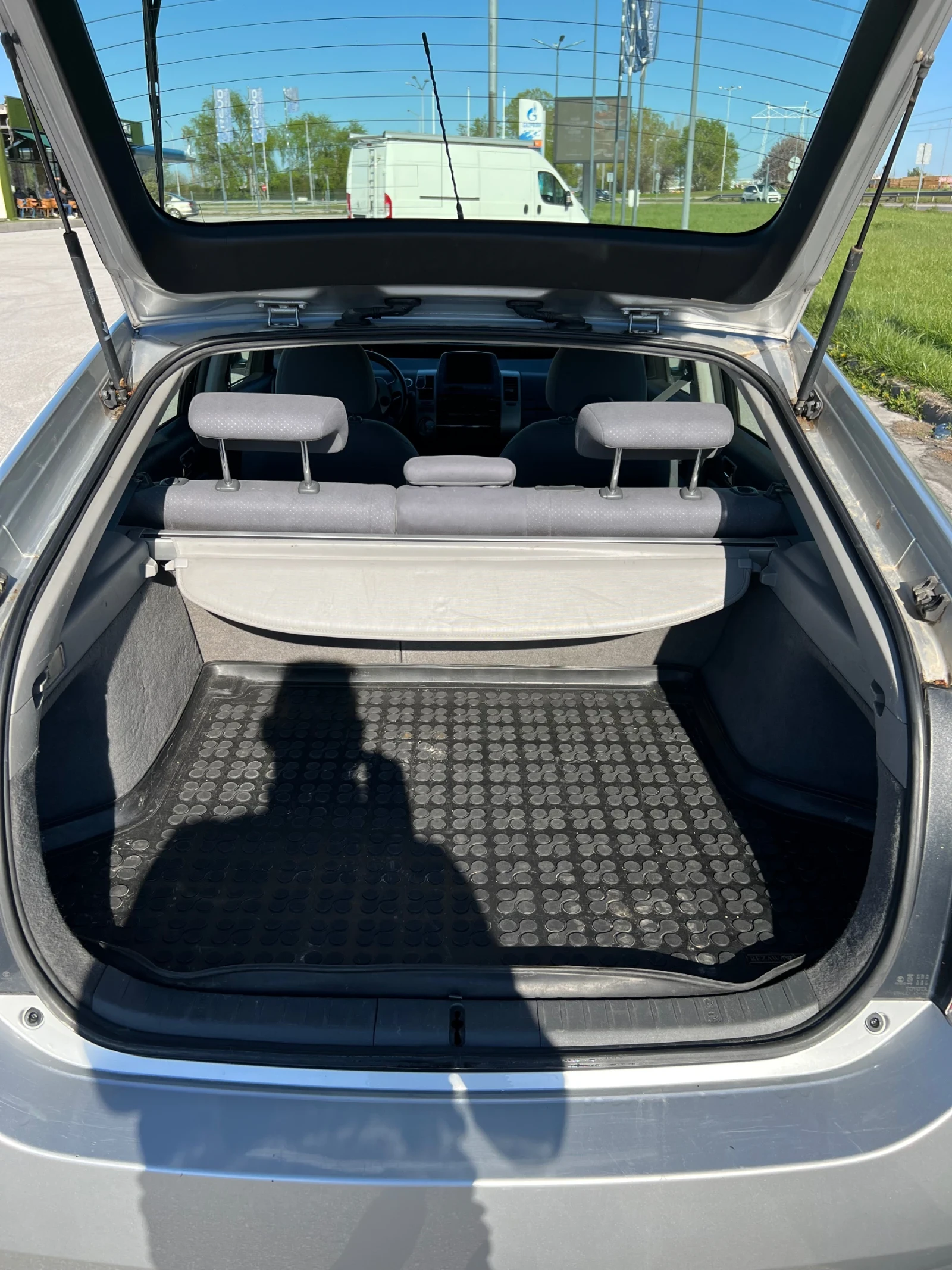 Toyota Prius  - изображение 10
