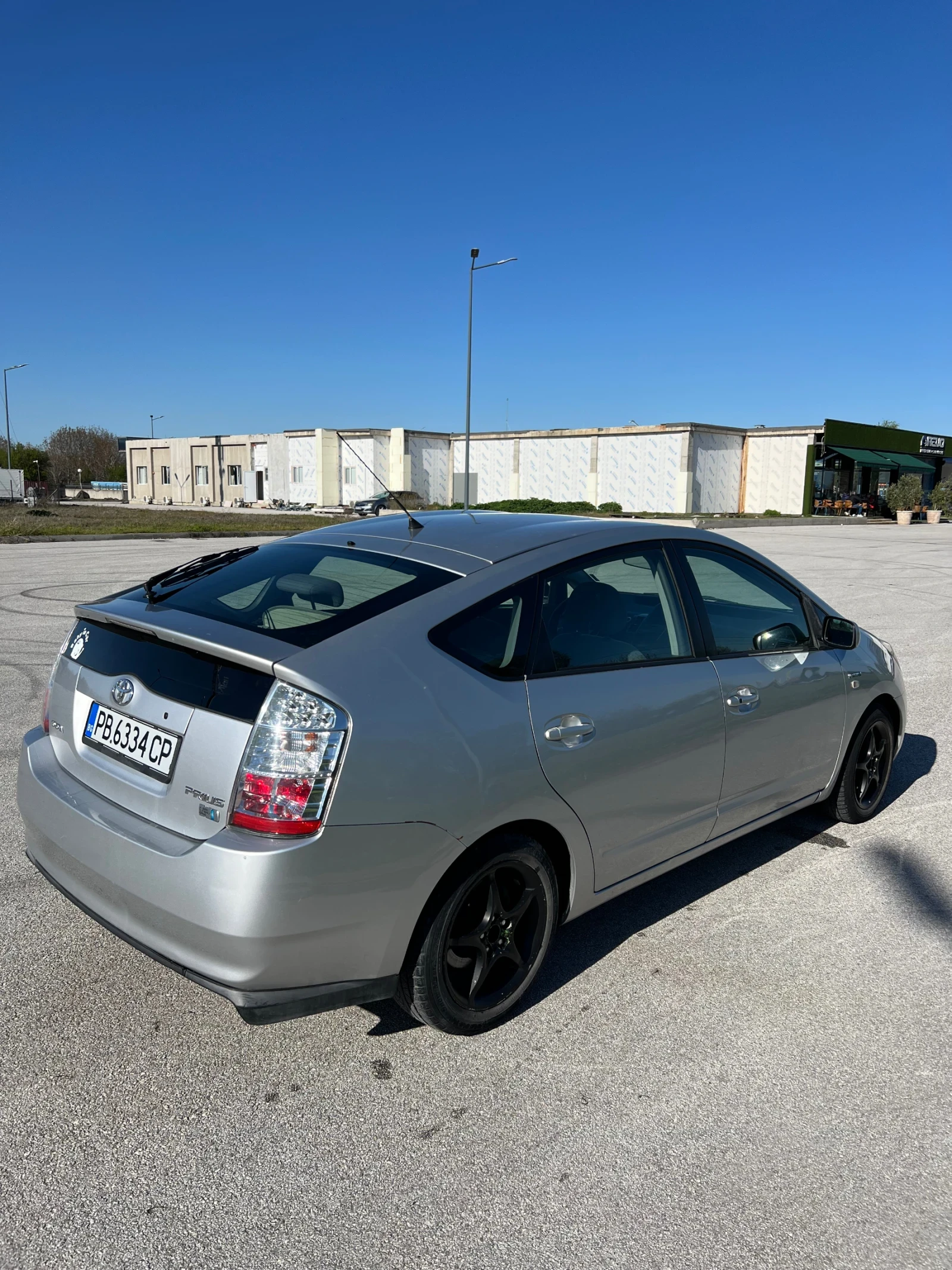 Toyota Prius  - изображение 6