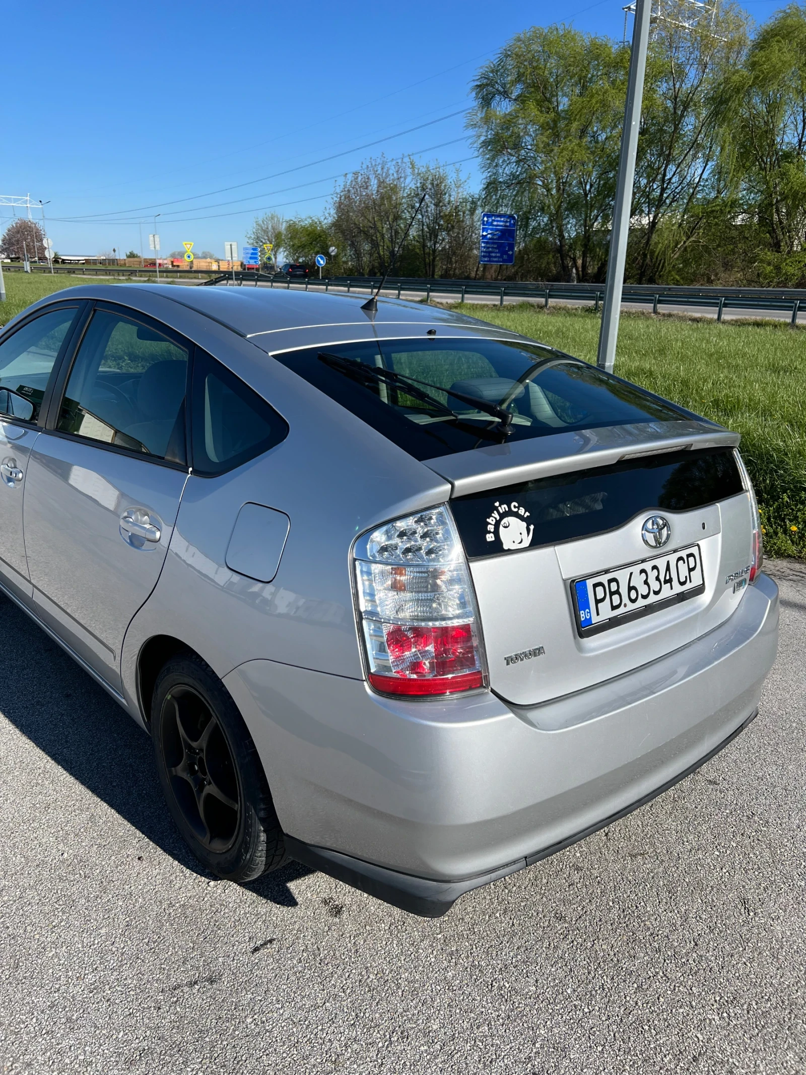 Toyota Prius  - изображение 8