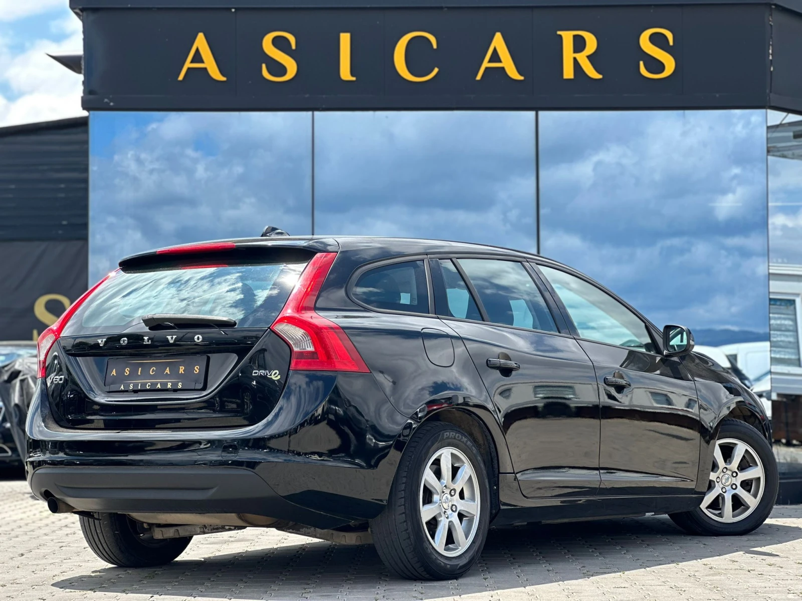 Volvo V60 / EDRIVE / 1.6D / EURO 5 / TOP /  - изображение 5