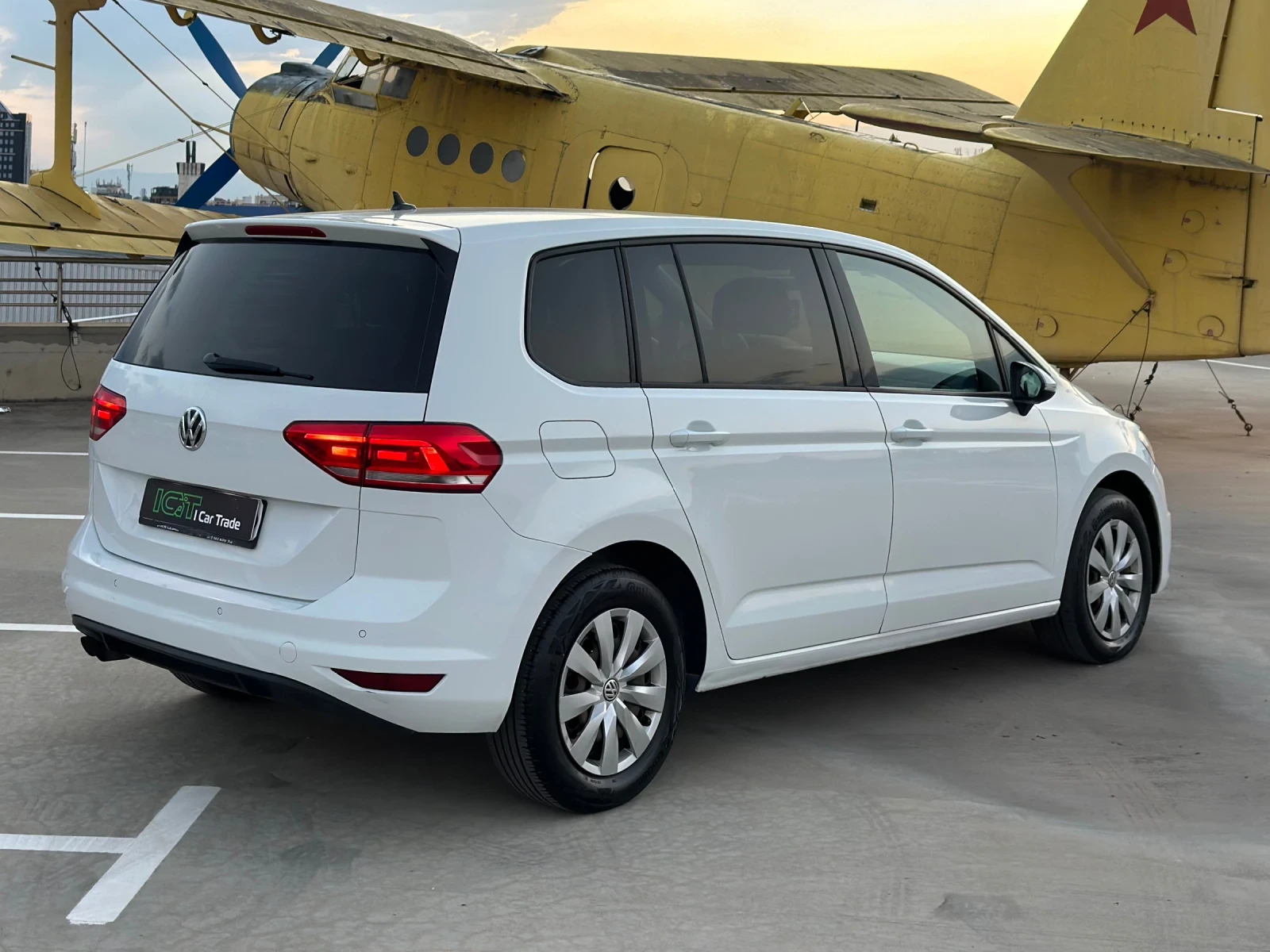 VW Touran 2.0tdi Automat - изображение 4