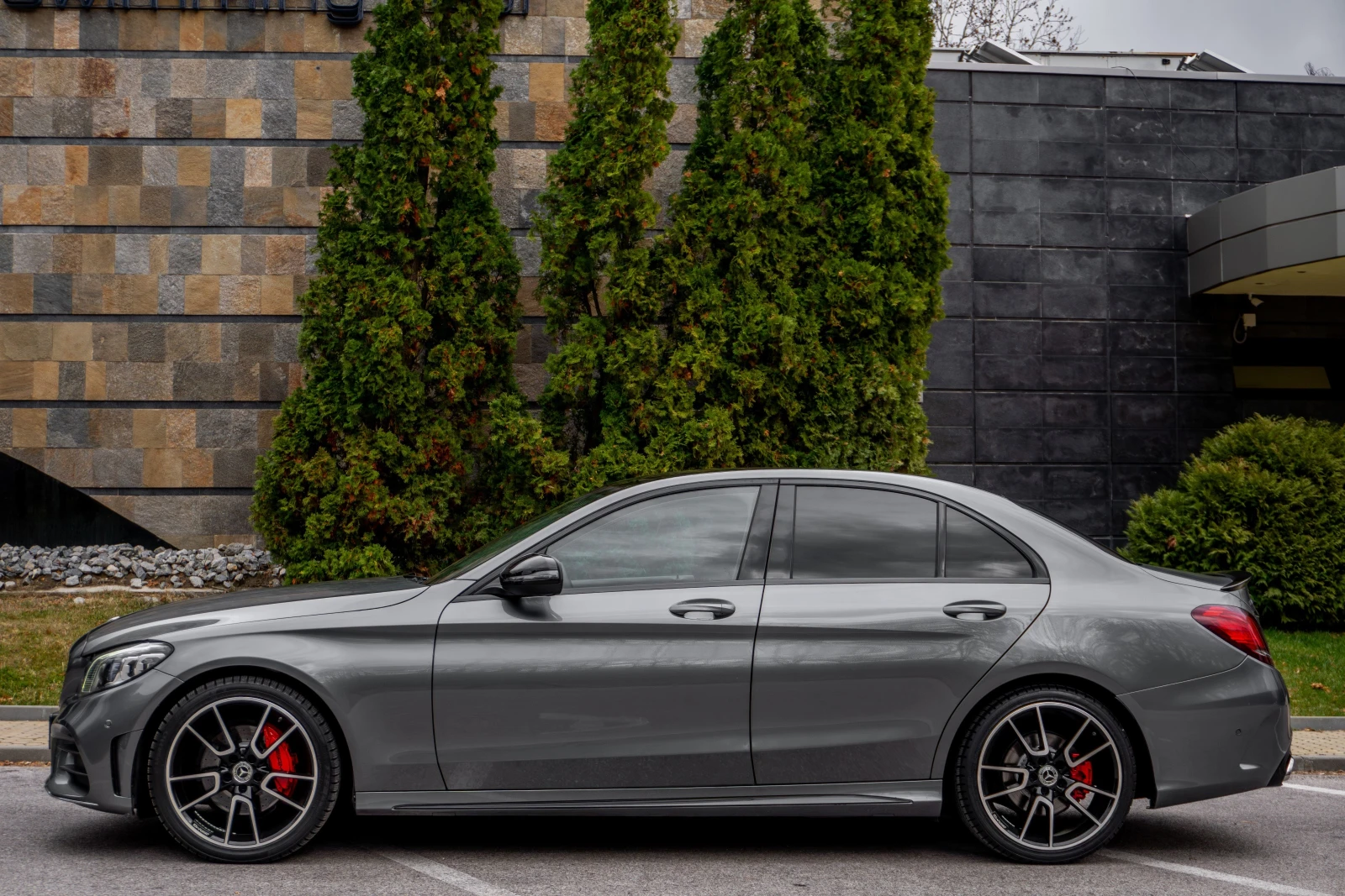 Mercedes-Benz C 220 d* AMG PERFROMANCE* MULTIBEAM* CARBON* LED*  - изображение 2