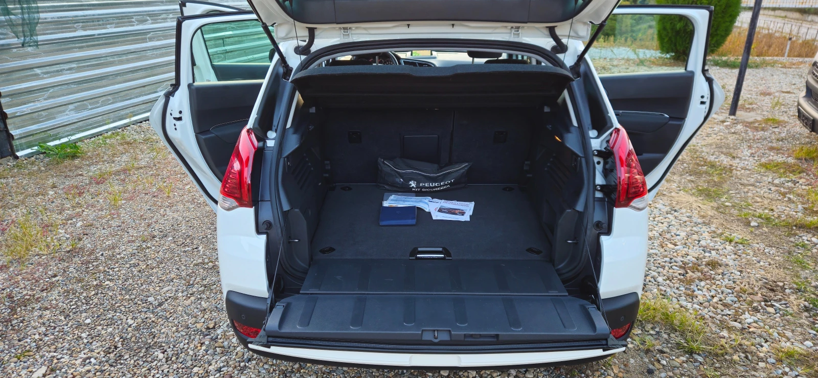 Peugeot 3008 1, 6HDi-115* 2015* LED* 5* *  | Mobile.bg   13