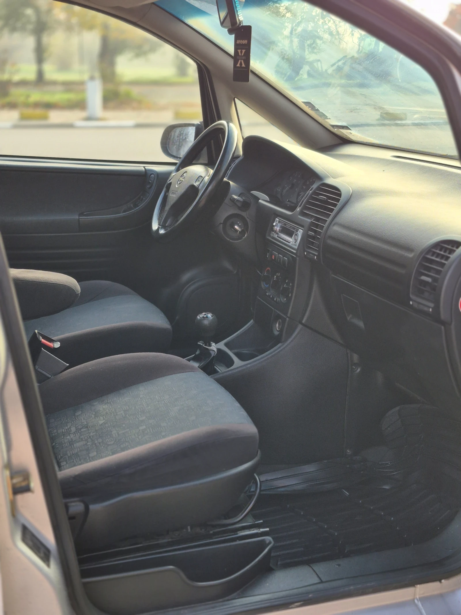 Opel Zafira 1.8 / 116  | Mobile.bg   12