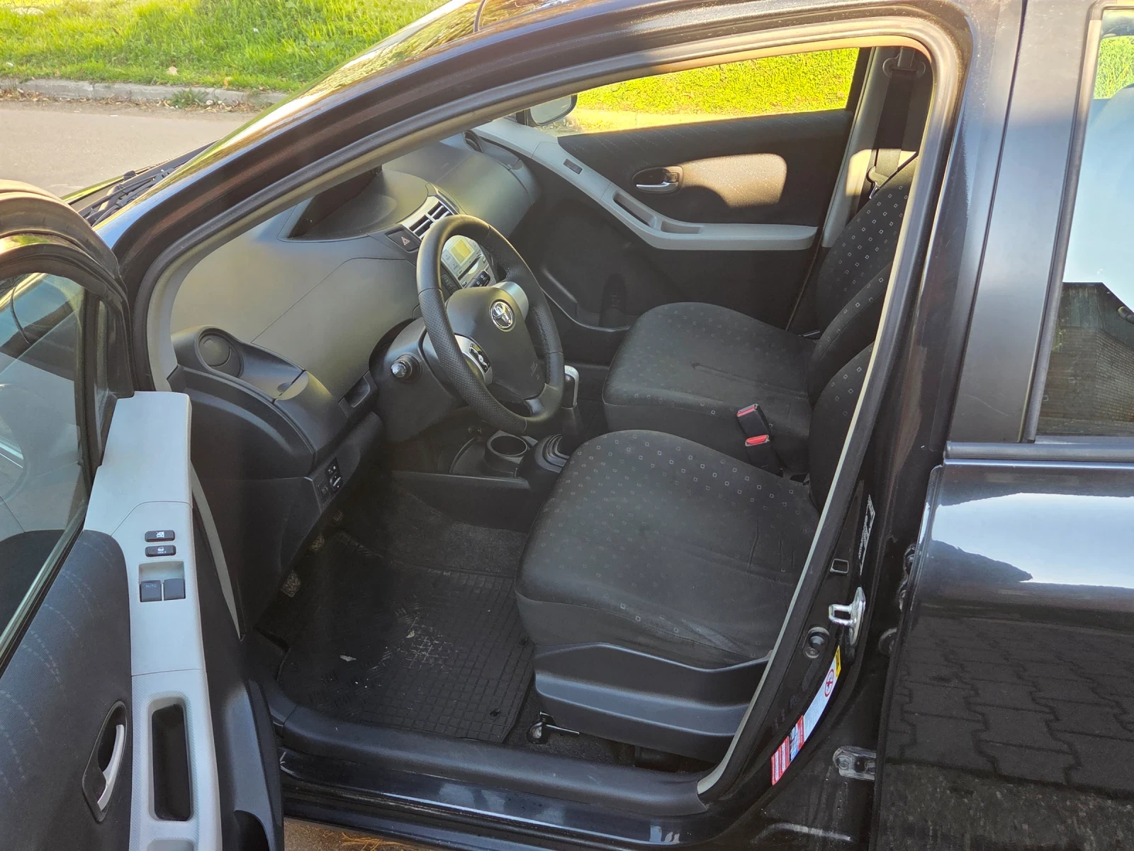 Toyota Yaris 1300-VVT-I 87 K.S. NOV VNOS-PERFEKTNA | Mobile.bg   8