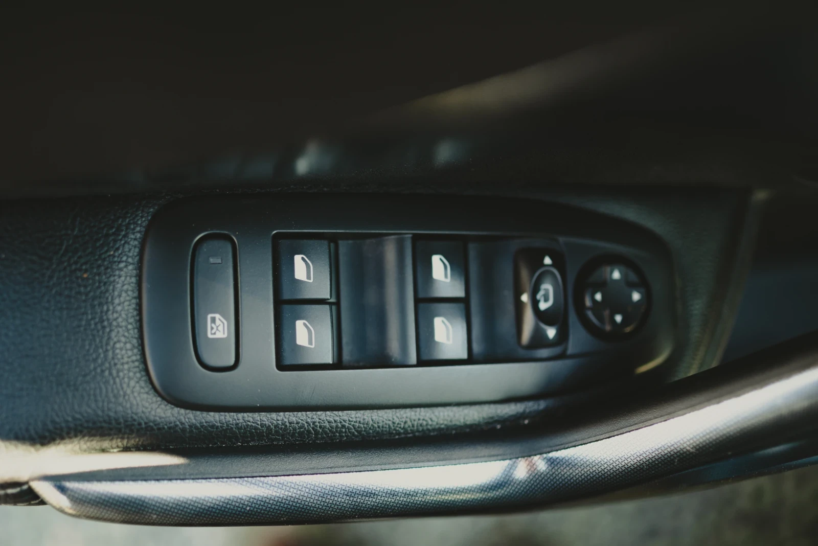 Peugeot 2008 | Mobile.bg � ����������� 8