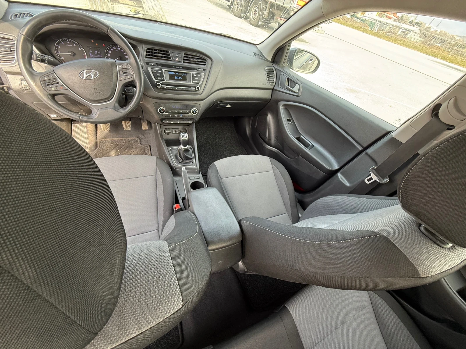 Hyundai I20 1.25 | Mobile.bg � ����������� 14