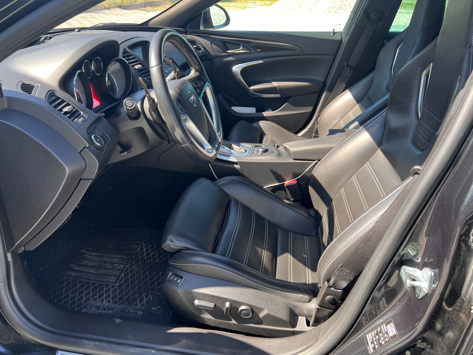 Opel Insignia OPC, снимка 6 - Автомобили и джипове - 54257929