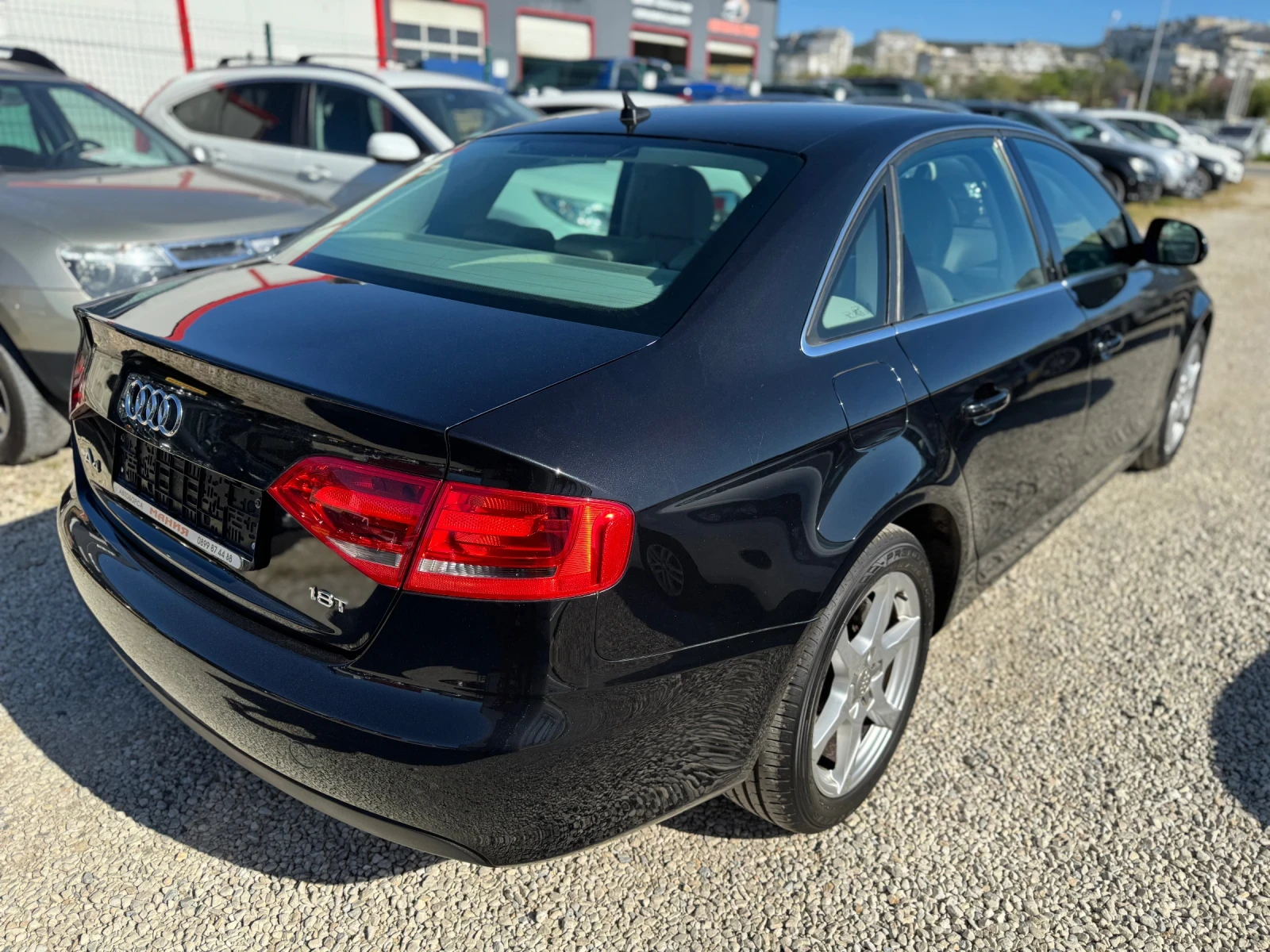 Audi A4 1.8TFSI , снимка 4 - Автомобили и джипове - 54338279