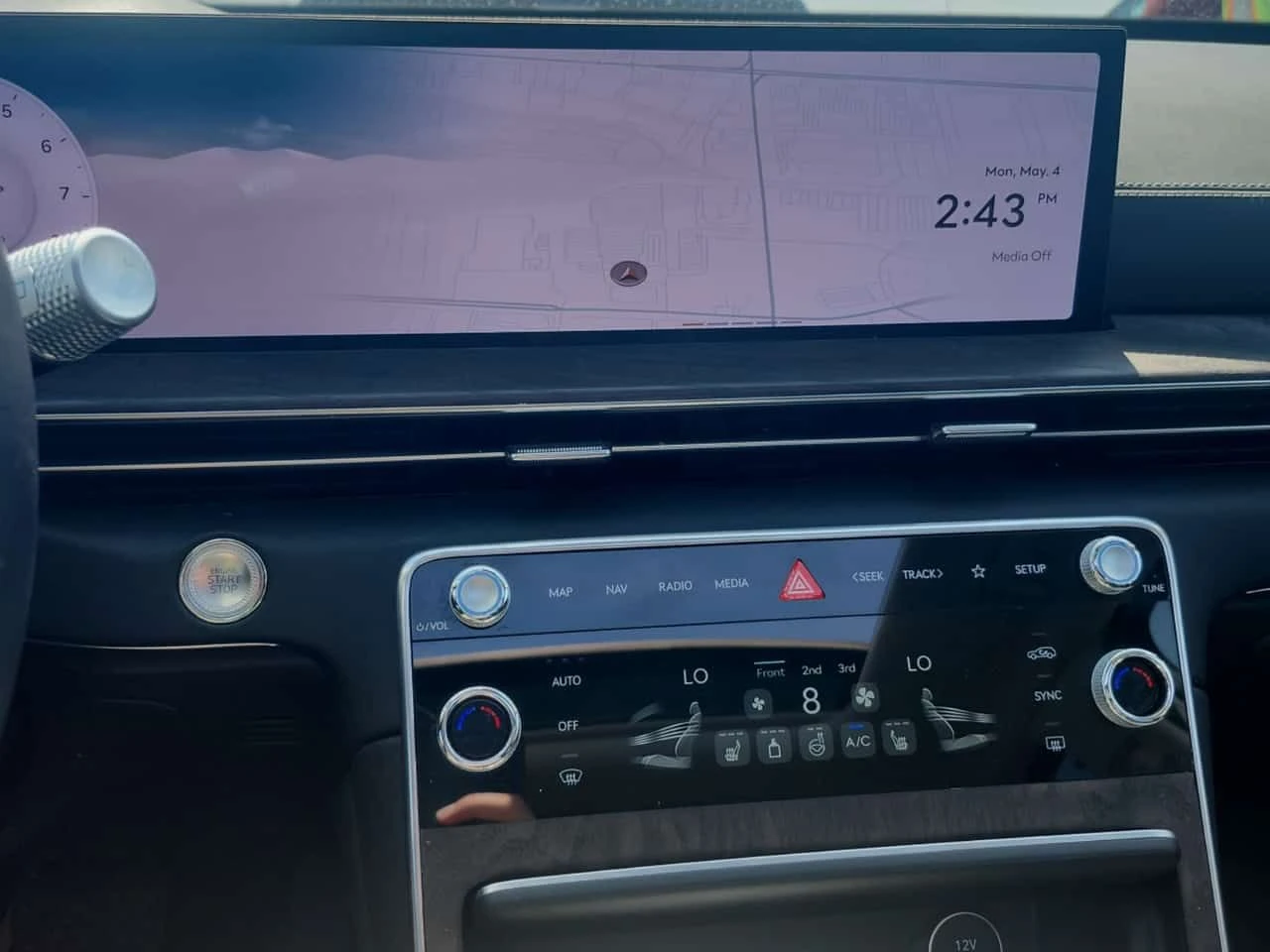 Genesis GV80 * 3.5T Prestige * OБУДХВНАЕ* МАСАЖ* ДИСТРОНИК* ПАН, снимка 11 - Автомобили и джипове - 54471765