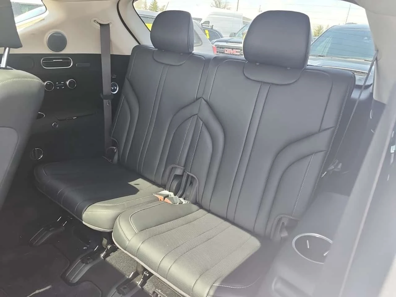 Genesis GV80 * 3.5T Prestige * OБУДХВНАЕ* МАСАЖ* ДИСТРОНИК* ПАН, снимка 14 - Автомобили и джипове - 54471765