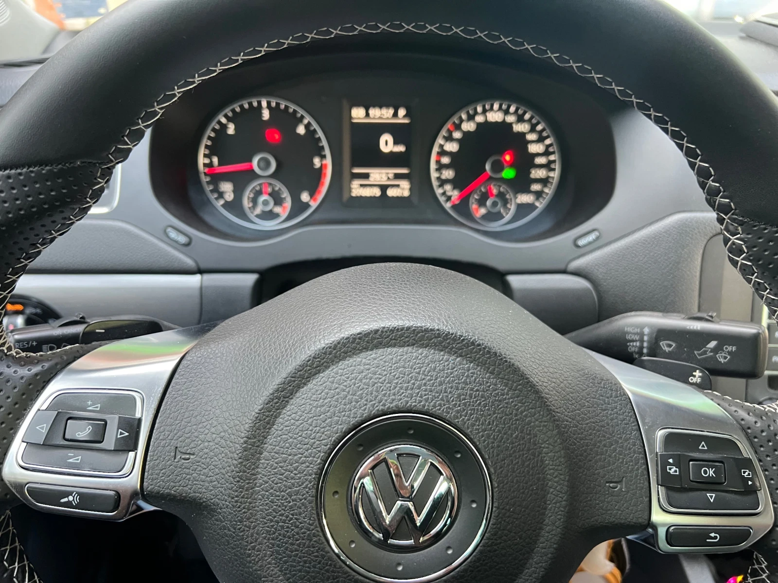 VW Jetta 1, 6TDI, снимка 14 - Автомобили и джипове - 55212348