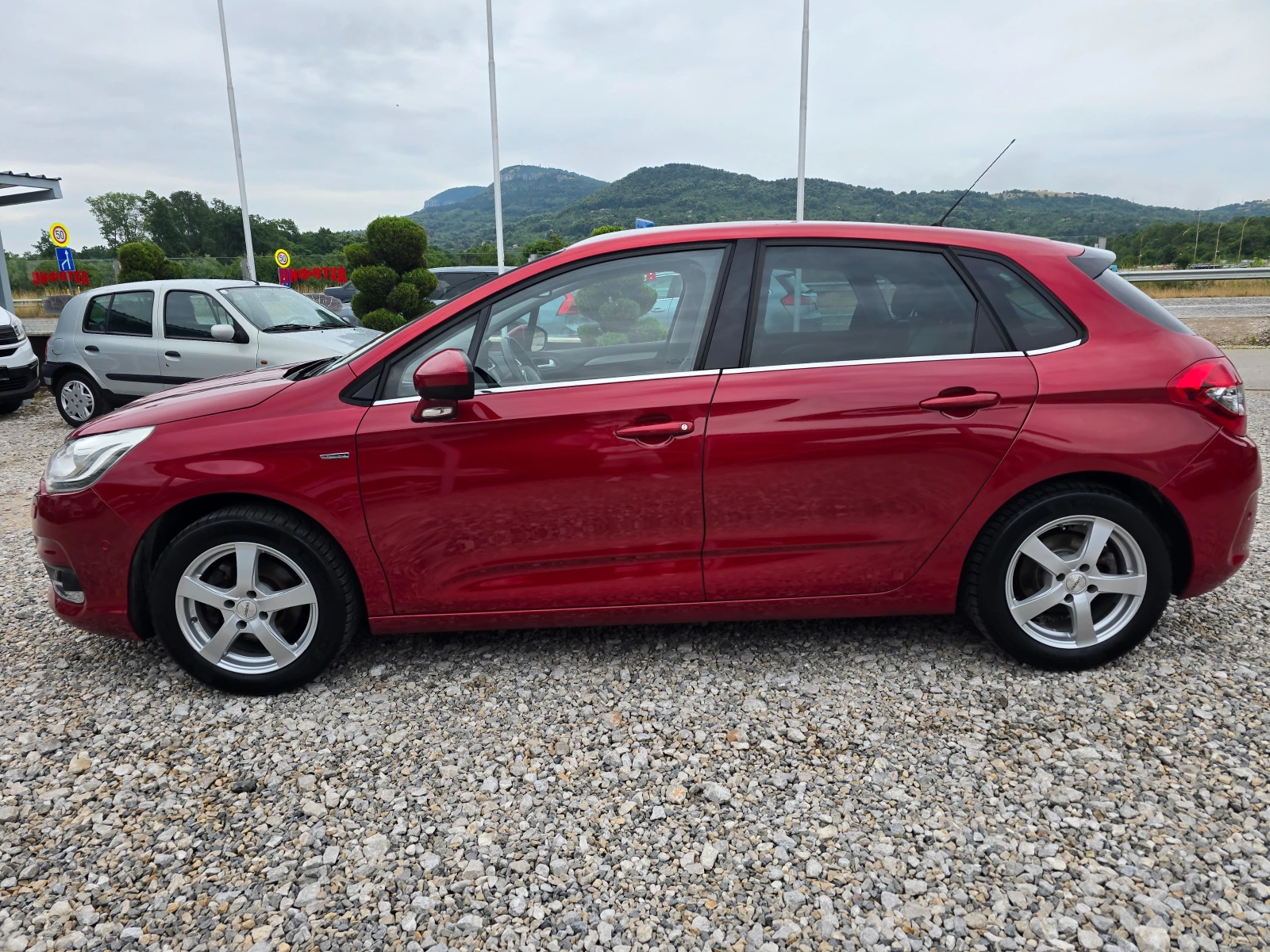 Citroen C4 1.6 БЕНЗИН РЕАЛНИ КИЛОМЕТРИ, снимка 2 - Автомобили и джипове - 55216870