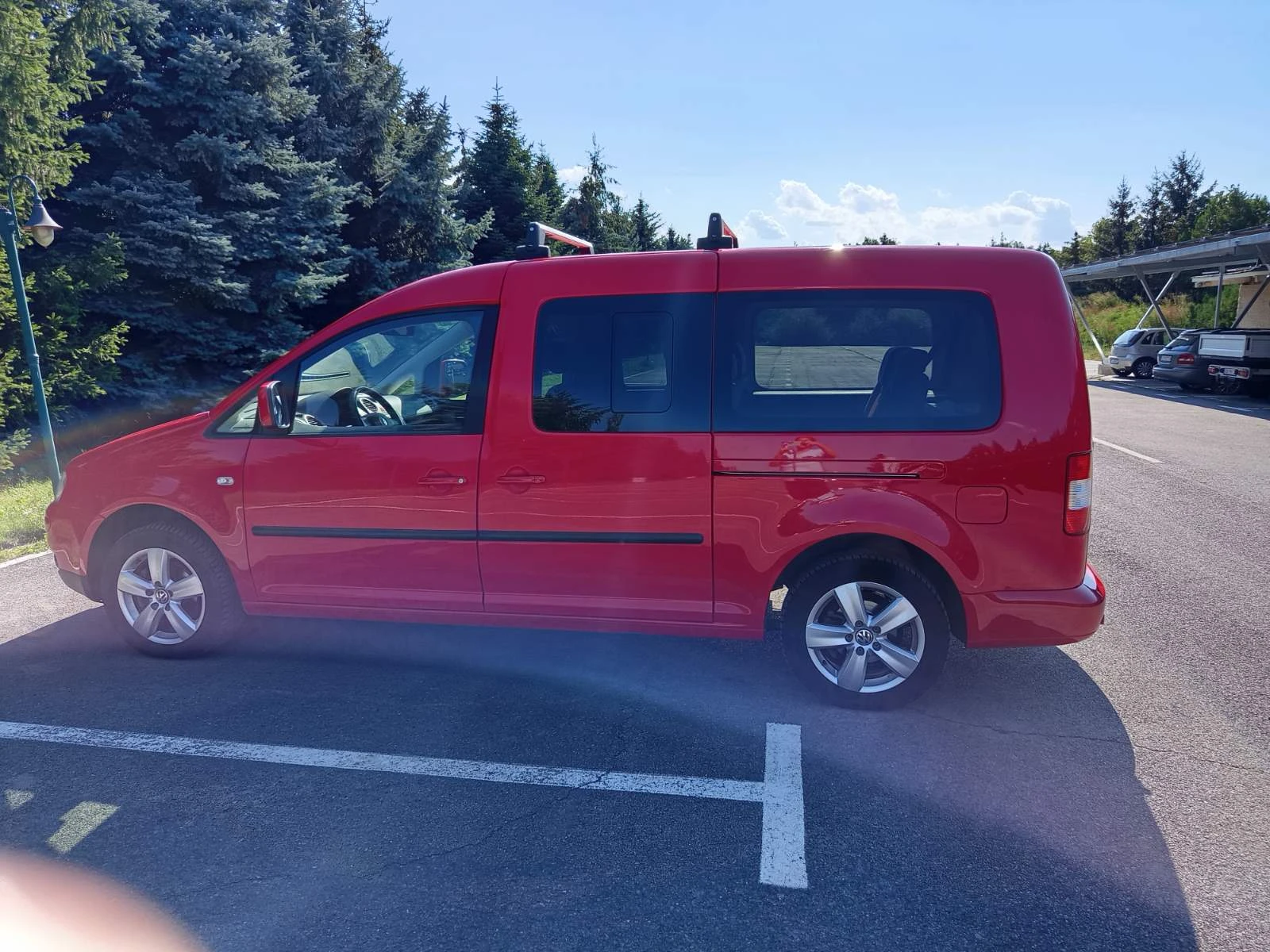 VW Caddy Maxi, снимка 4 - Автомобили и джипове - 55611330