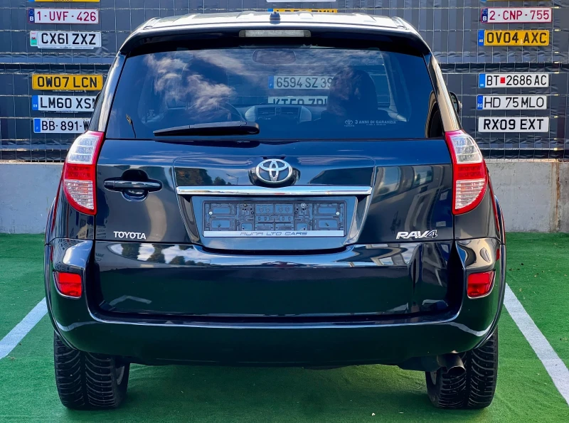 Toyota Rav4 2.2d4d Crossover Автоматик Пълна сервизна история, снимка 5 - Автомобили и джипове - 47240180