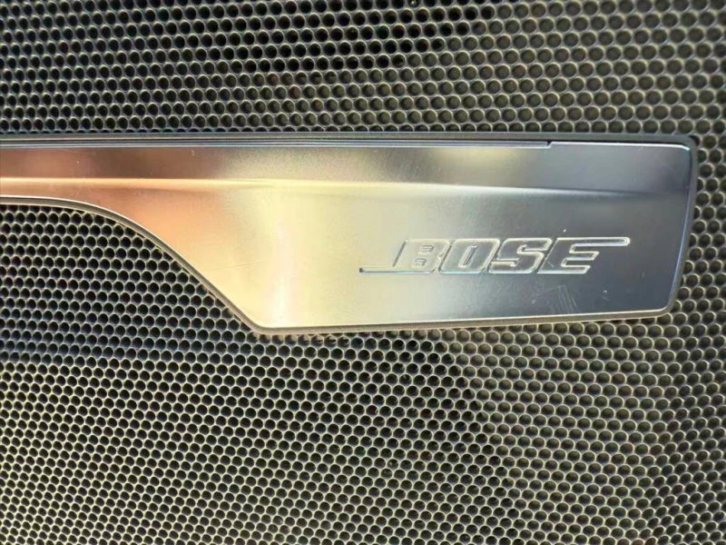 Audi Q7 Technik BOSE* PANO* ОБДУХВАНЕ* CAM* HEAD-UP* , снимка 13 - Автомобили и джипове - 52936325