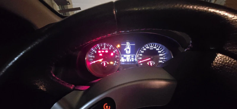 Nissan Qashqai J10, снимка 4 - Автомобили и джипове - 52876341