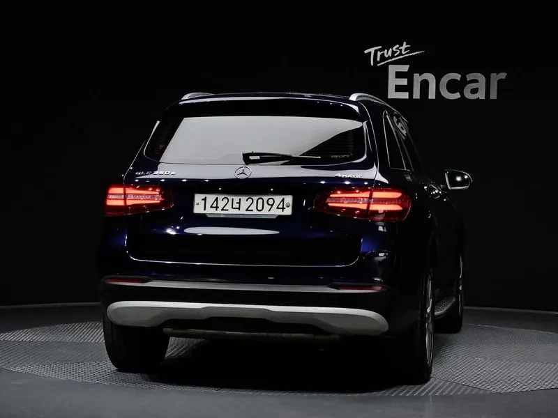 Mercedes-Benz GLC 350 4MATIC - САМО 30% АВАНС, снимка 7 - Автомобили и джипове - 56071776