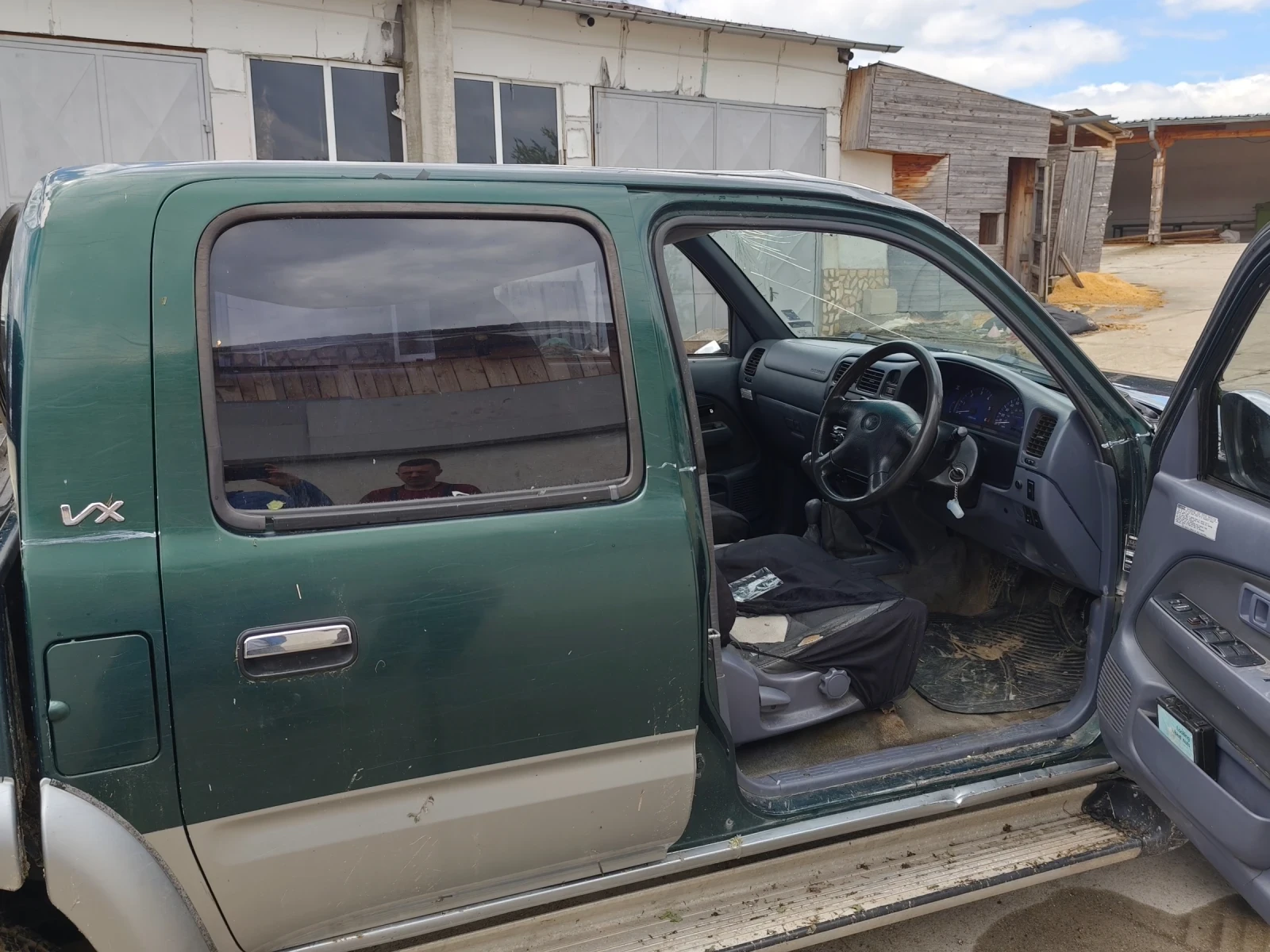 Toyota Hilux 2.5, 102 коня  - изображение 5