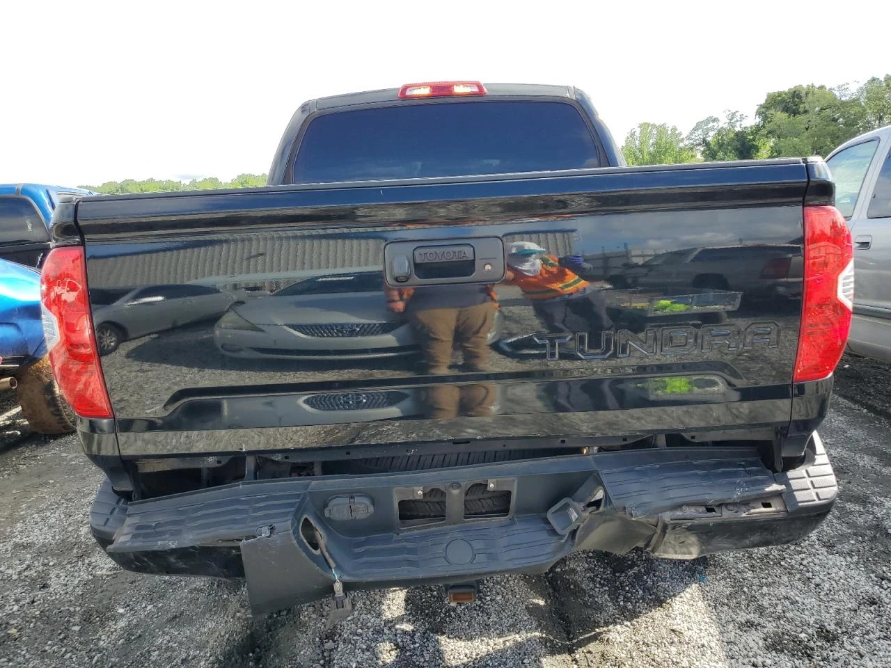 Toyota Tundra CREWMAX SR5 - изображение 5