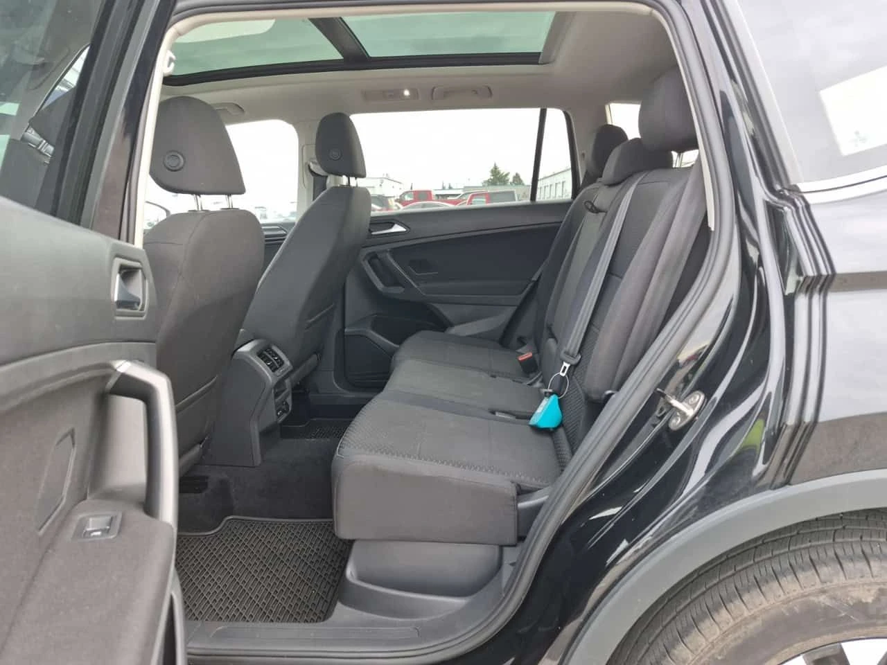 VW Tiguan * UNITED * CARFAX * ��� ������������ ������ | Mobile.bg � ����������� 12