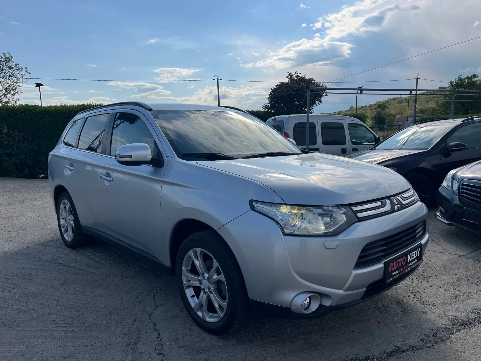 Mitsubishi Outlander 2.2D 4WD 7 места, снимка 3 - Автомобили и джипове - 54392602