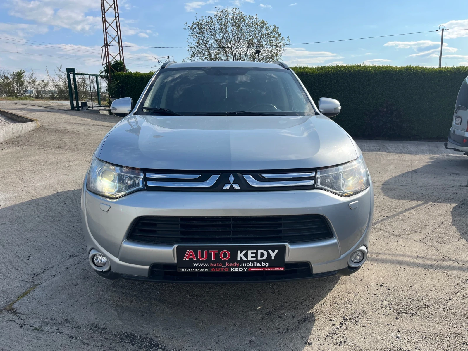 Mitsubishi Outlander 2.2D 4WD 7 места, снимка 2 - Автомобили и джипове - 54392602