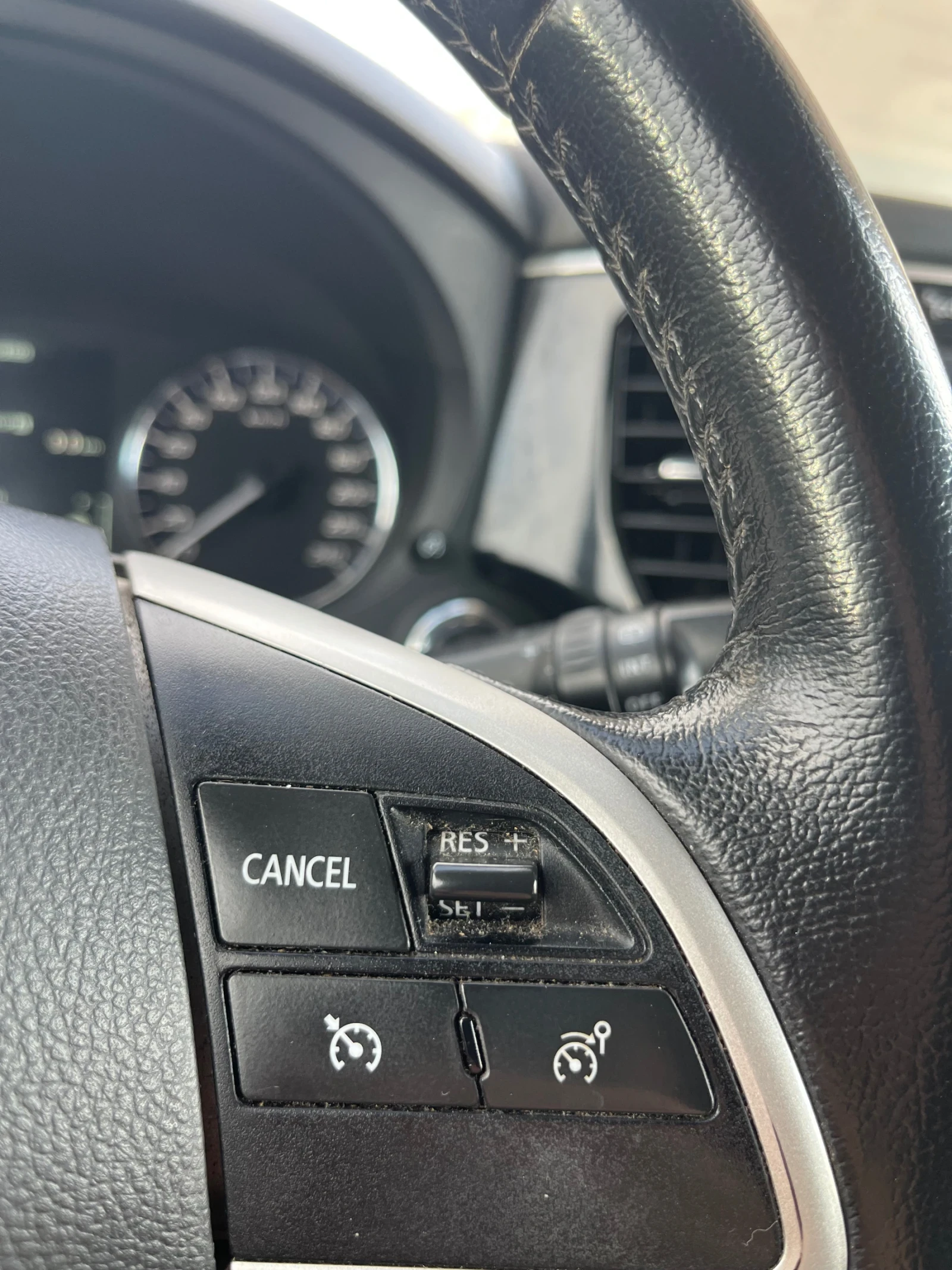 Mitsubishi Outlander 2.2D 4WD 7 места, снимка 13 - Автомобили и джипове - 54392602