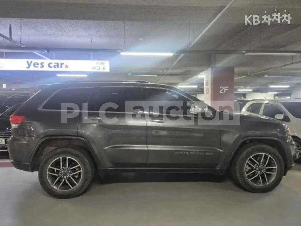 Jeep Grand cherokee 3.0| ������| PANO| ���.��������� | Mobile.bg � ����������� 5