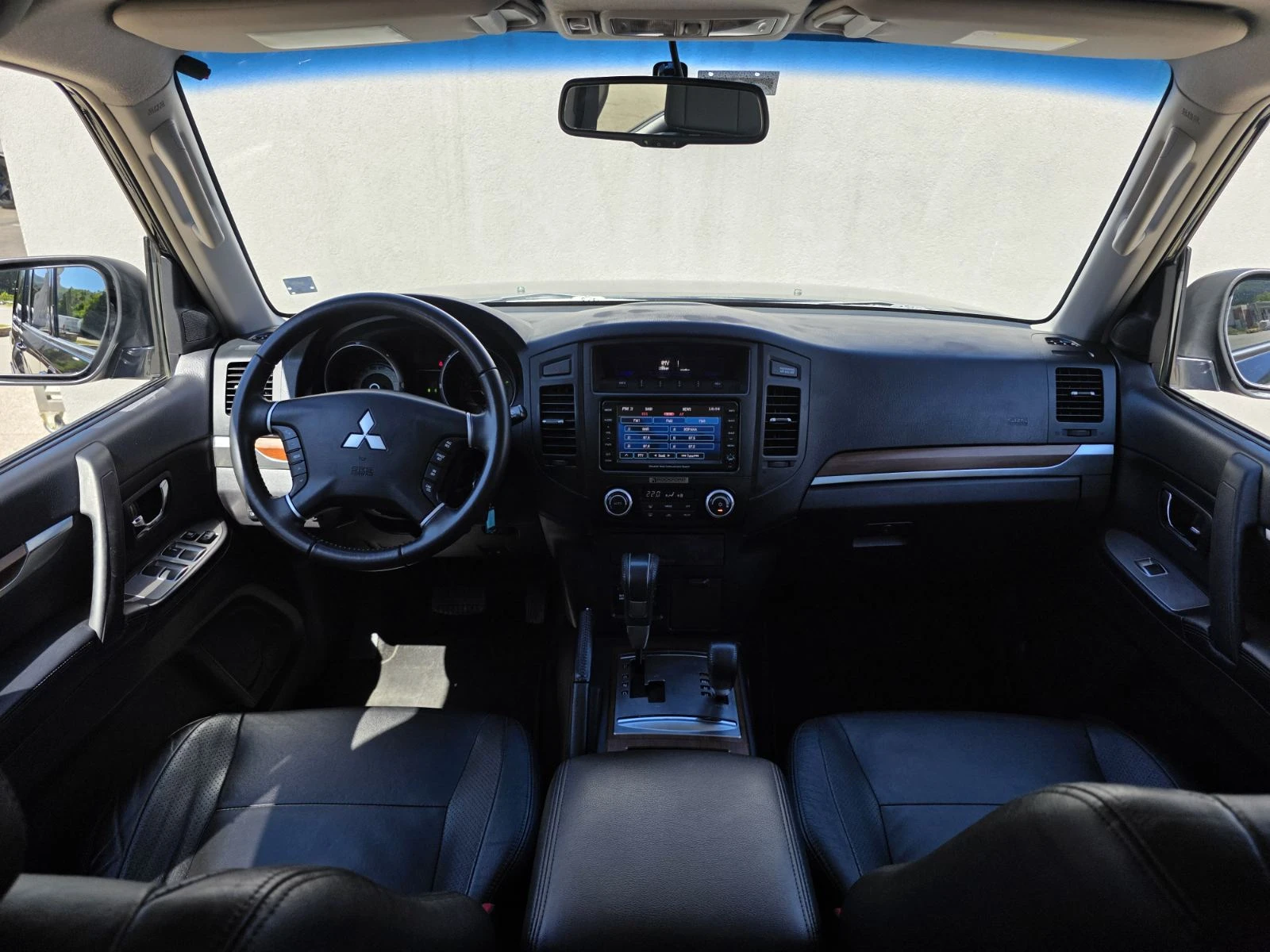 Mitsubishi Pajero 3.8 V6, снимка 11 - Автомобили и джипове - 54719096