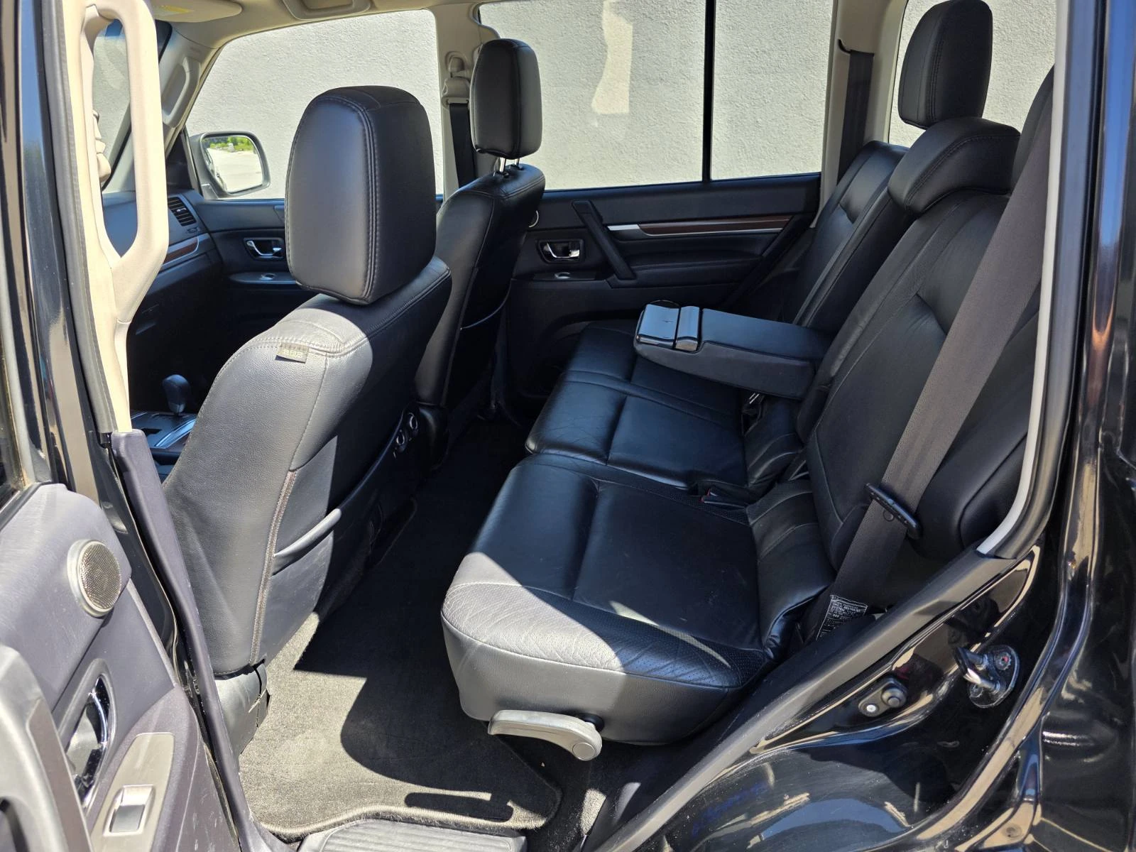 Mitsubishi Pajero 3.8 V6, снимка 17 - Автомобили и джипове - 54719096