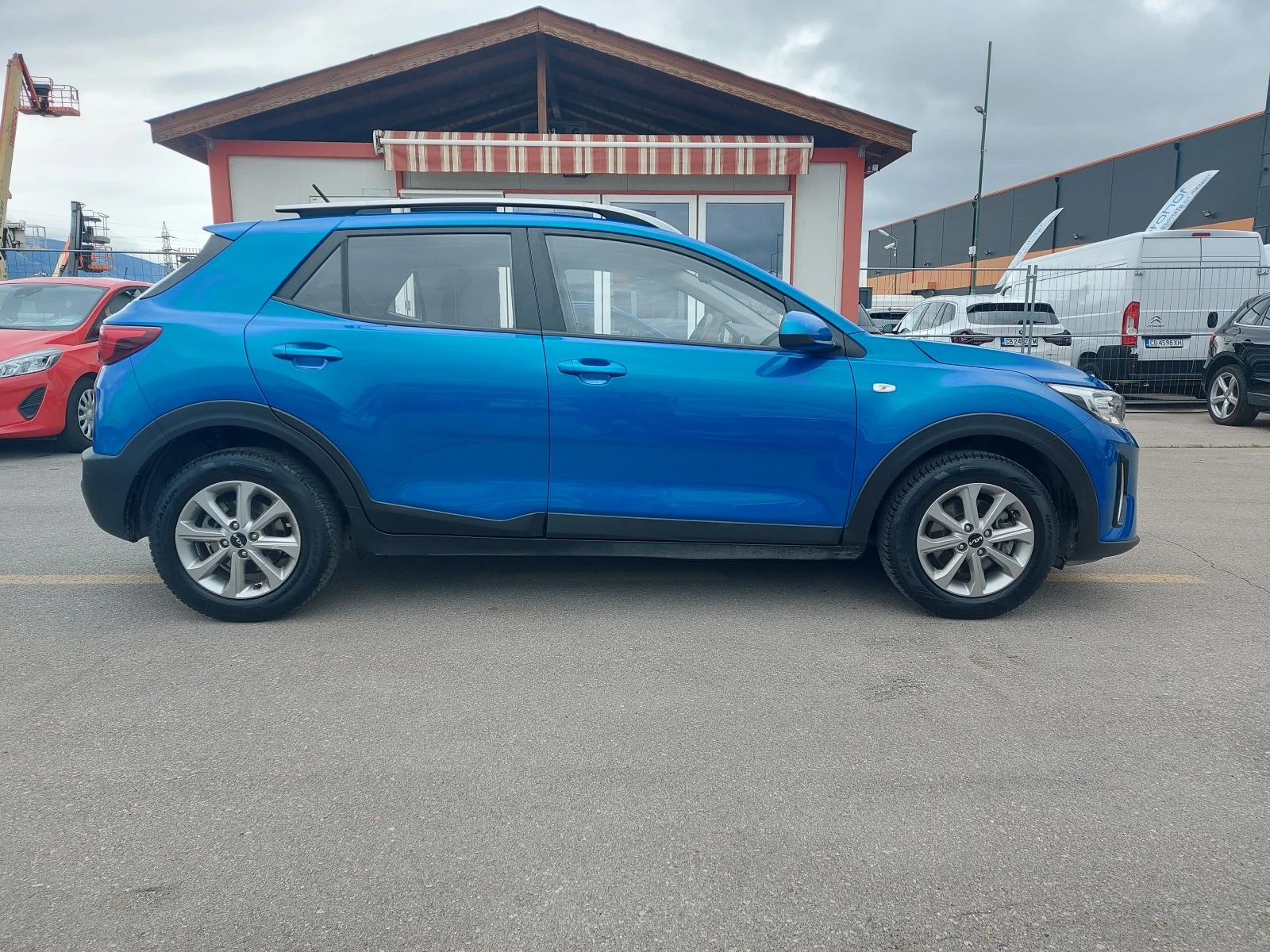 Kia Stonic 1.2 MPI ECO* 85 к.с.* ФАБРИЧНА LPG* EURO 6 D, снимка 4 - Автомобили и джипове - 54883457