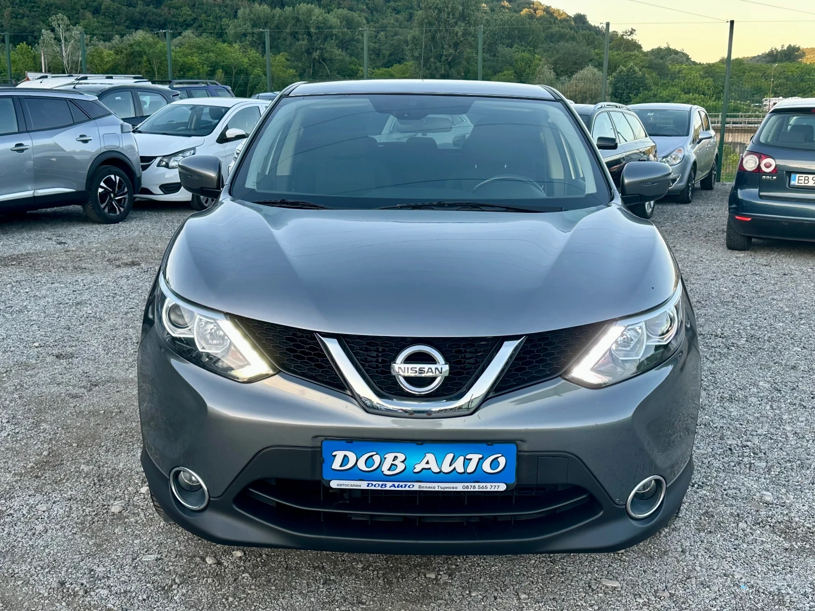 Nissan Qashqai 1.5DCI-117000км-NAVI-CARPLAY-LED-CAMERA, снимка 2 - Автомобили и джипове - 54934338