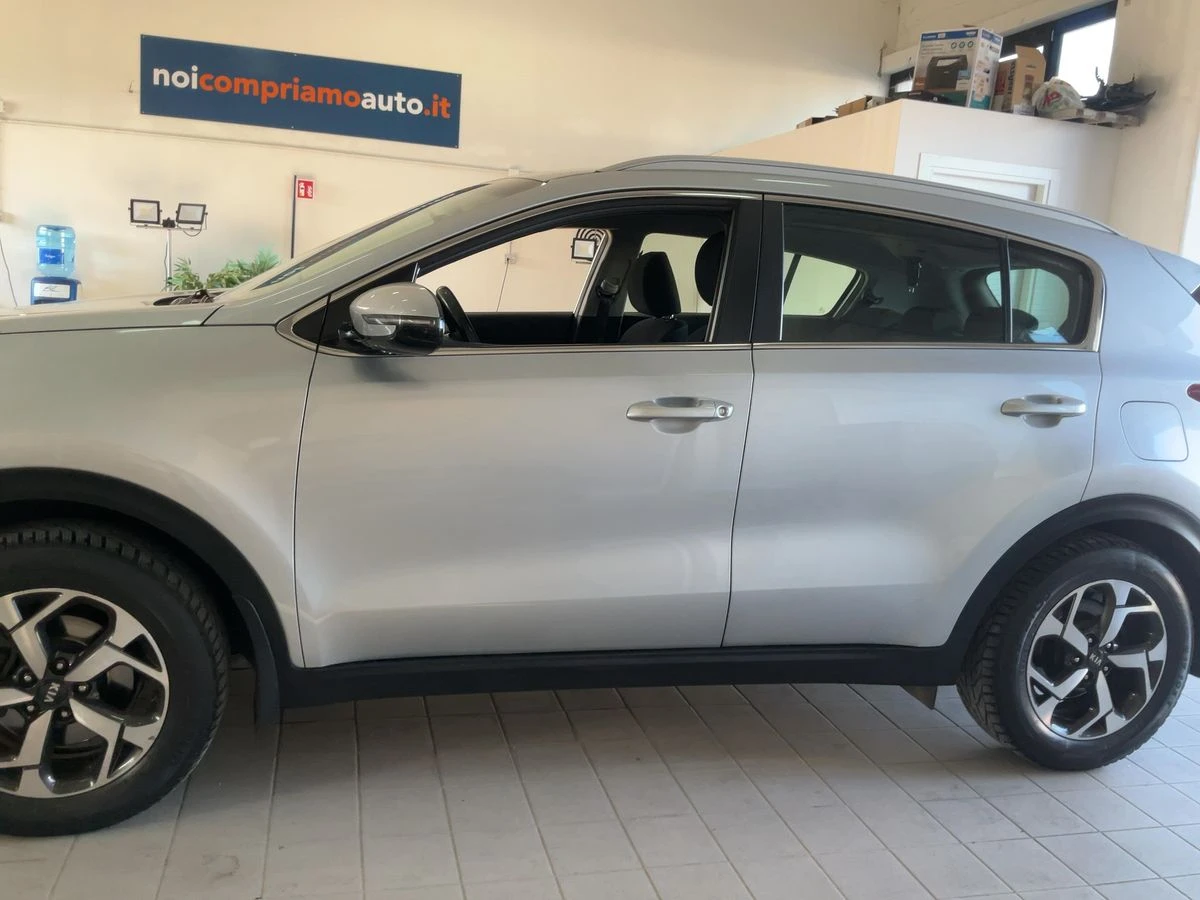 Kia Sportage 1.6 LPG, снимка 3 - Автомобили и джипове - 54978176