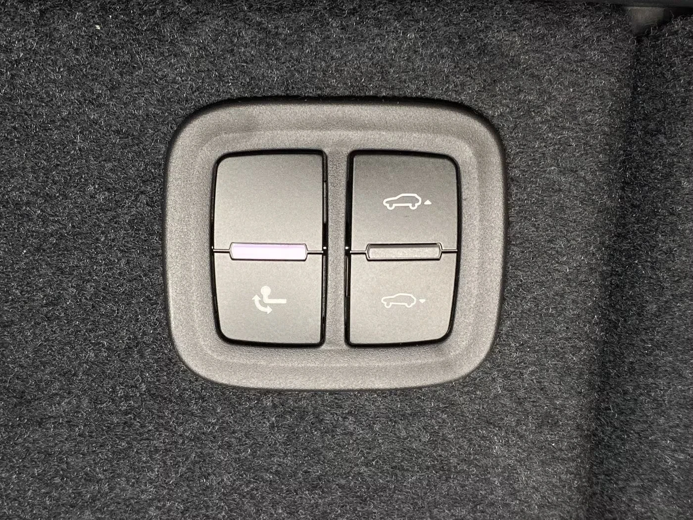 Porsche Macan 4 / PERFORMANCE BATTERY PLUS / SPORT SOUND / PANO , снимка 15 - Автомобили и джипове - 55102688