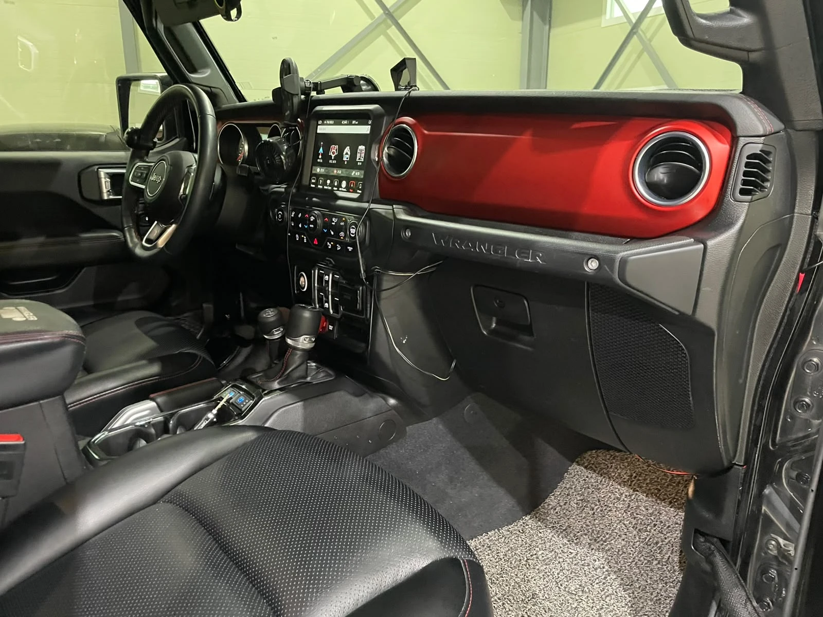 Jeep Wrangler 2.0 Rubicon ! 4-door !, снимка 9 - Автомобили и джипове - 55292097