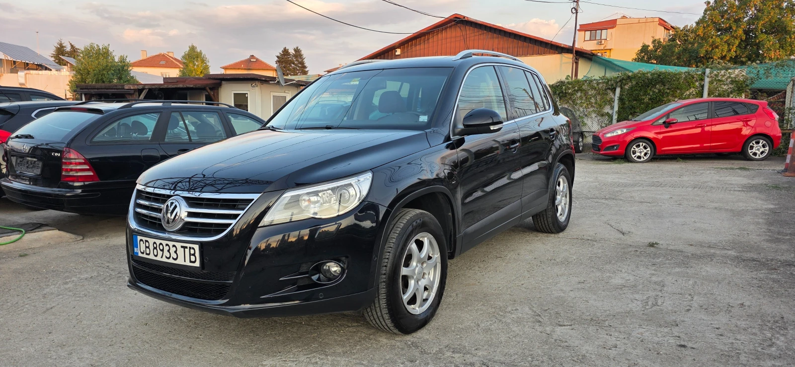 VW Tiguan 2.0-200кс.панорама4x4-камера-кожа-ксенон, снимка 2 - Автомобили и джипове - 55783329