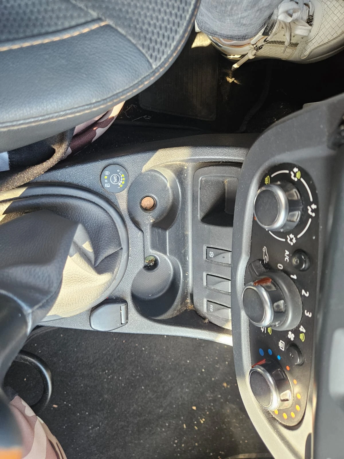 Dacia Duster Navi, Кamera, снимка 5 - Автомобили и джипове - 55943684
