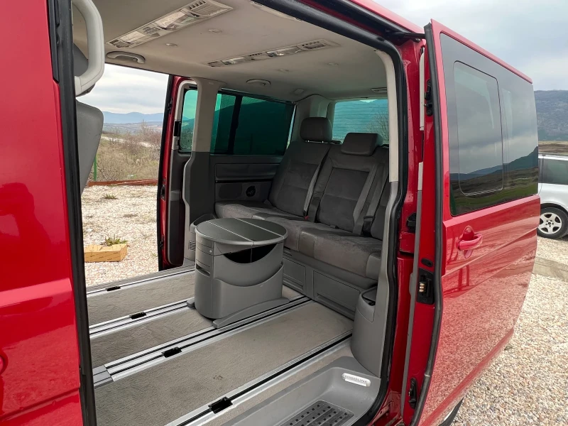 VW Multivan 2.5 dizel, снимка 12 - Бусове и автобуси - 53500355