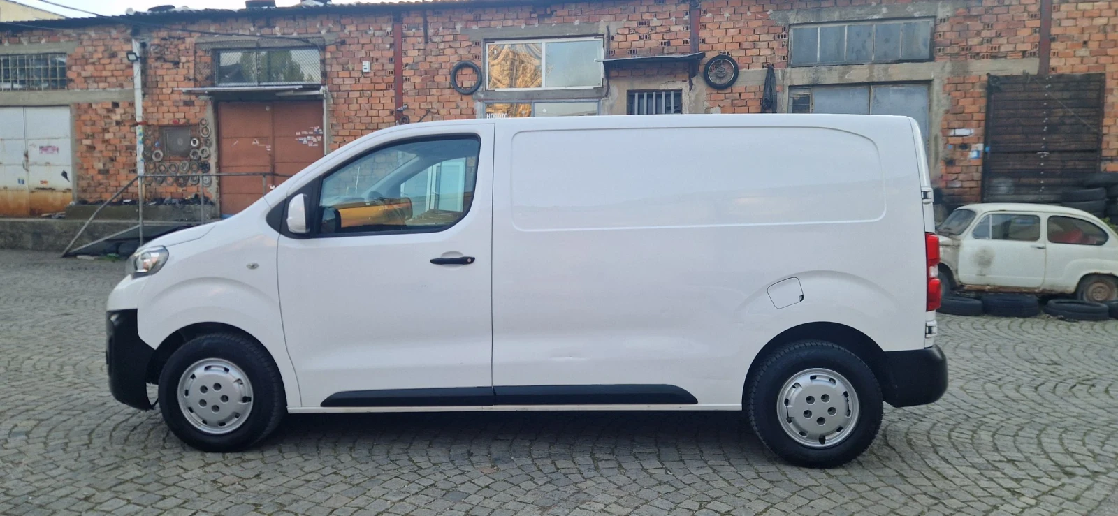 Peugeot Expert ОТЛИЧЕН, снимка 9 - Бусове и автобуси - 54417360